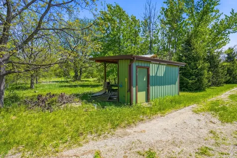 2419 155th Street Muscatine IA 52761