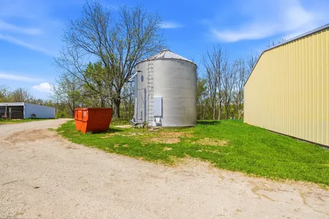 2419 155th Street Muscatine IA 52761