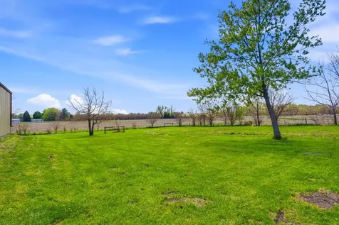 2419 155th Street Muscatine IA 52761