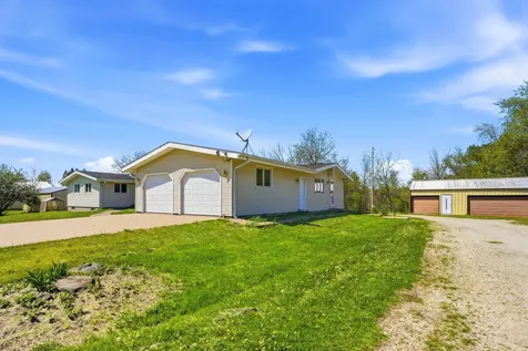 2419 155th Street Muscatine IA 52761