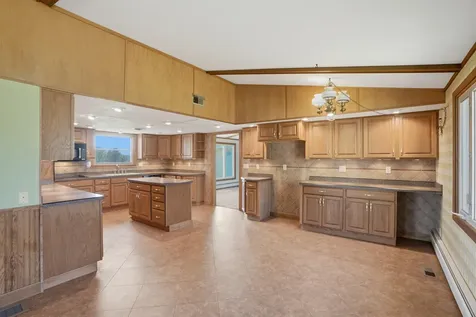 2419 155th Street Muscatine IA 52761