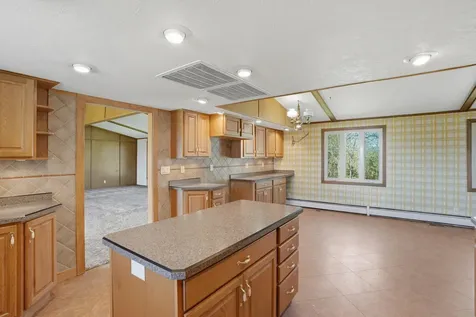 2419 155th Street Muscatine IA 52761