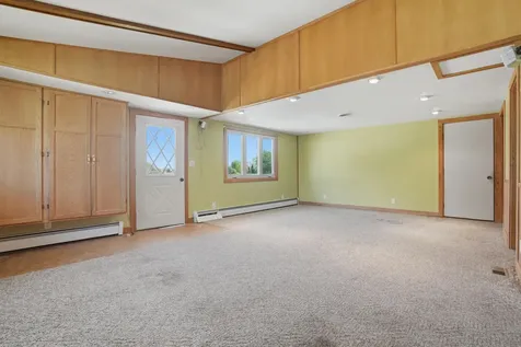 2419 155th Street Muscatine IA 52761