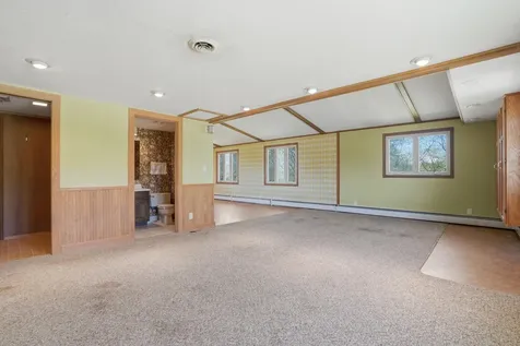 2419 155th Street Muscatine IA 52761