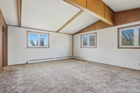 2419 155th Street Muscatine IA 52761