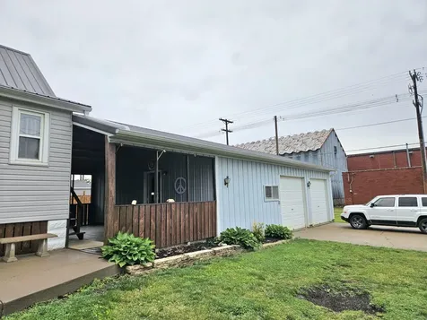 610 3rd Street Durant IA 52747