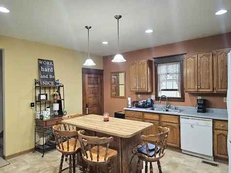 610 3rd Street Durant IA 52747