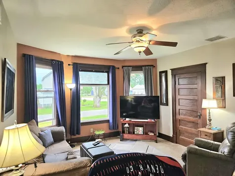 610 3rd Street Durant IA 52747