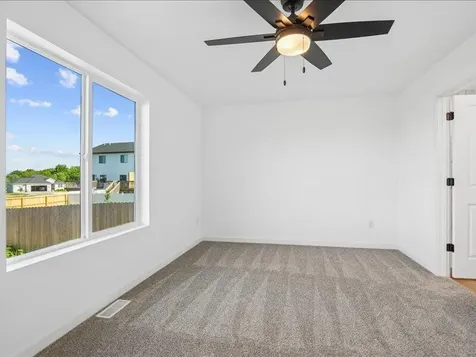 1419 Duncan Drive Muscatine IA 52761