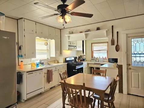 907 7th Street Durant IA 52747