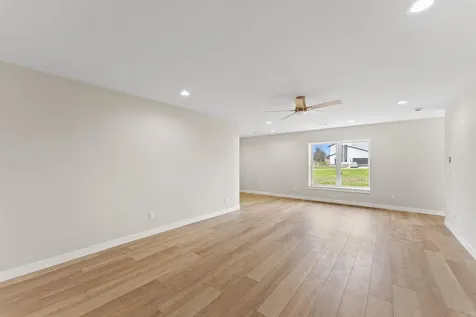 1506 Redwood Muscatine IA 52761