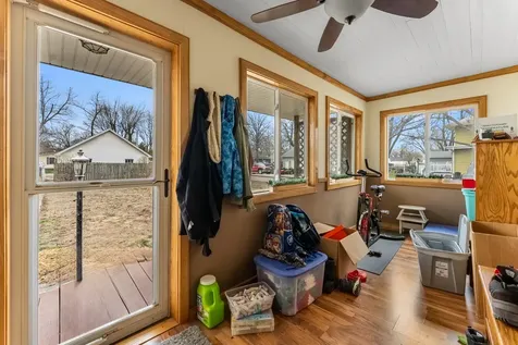 727 Isett Avenue Wapello IA 52653