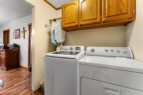 727 Isett Avenue Wapello IA 52653