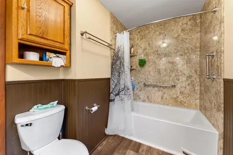 727 Isett Avenue Wapello IA 52653