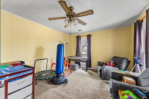 727 Isett Avenue Wapello IA 52653
