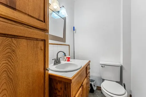 727 Isett Avenue Wapello IA 52653