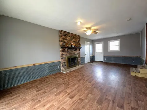 809 Court Street Wilton IA 52778