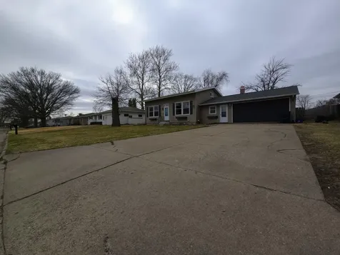 809 Court Street Wilton IA 52778