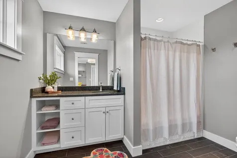 3120 Clermont Drive Muscatine IA 52761
