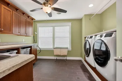 3120 Clermont Drive Muscatine IA 52761