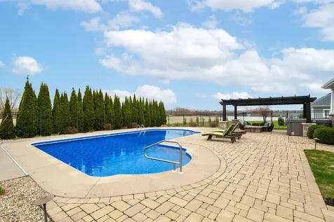 3120 Clermont Drive Muscatine IA 52761