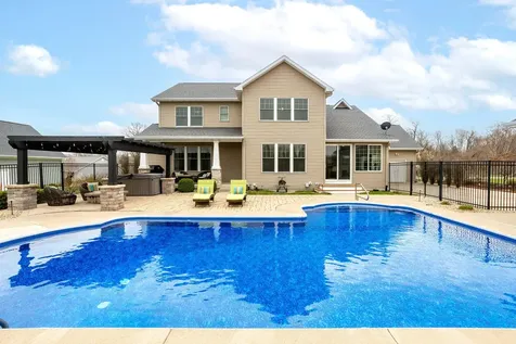 3120 Clermont Drive Muscatine IA 52761