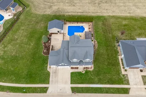 3120 Clermont Drive Muscatine IA 52761