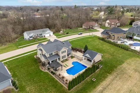 3120 Clermont Drive Muscatine IA 52761