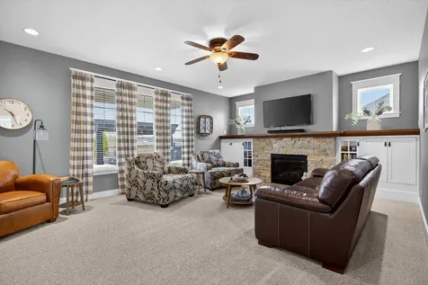 3120 Clermont Drive Muscatine IA 52761