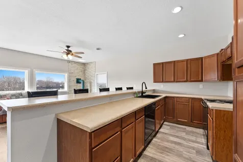 1459 Cedarview Muscatine IA 52761