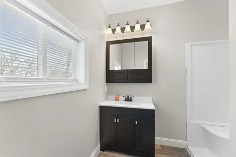 1459 Cedarview Muscatine IA 52761