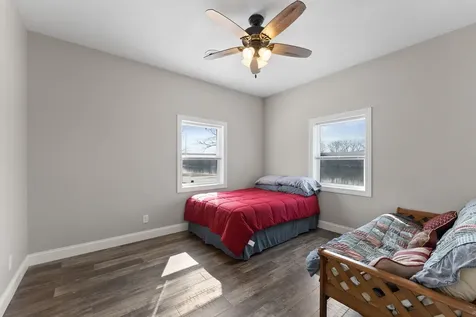 1459 Cedarview Muscatine IA 52761