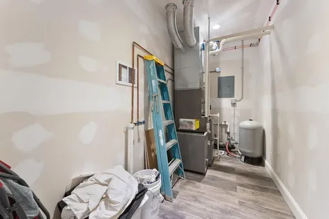 1459 Cedarview Muscatine IA 52761
