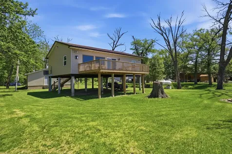 1459 Cedarview Muscatine IA 52761