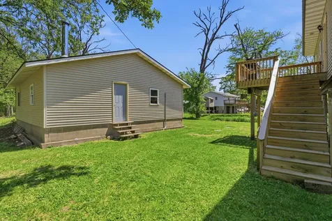1459 Cedarview Muscatine IA 52761