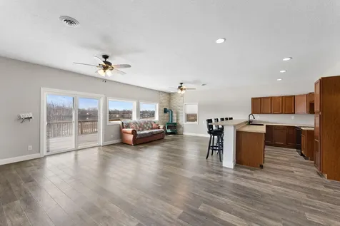 1459 Cedarview Muscatine IA 52761