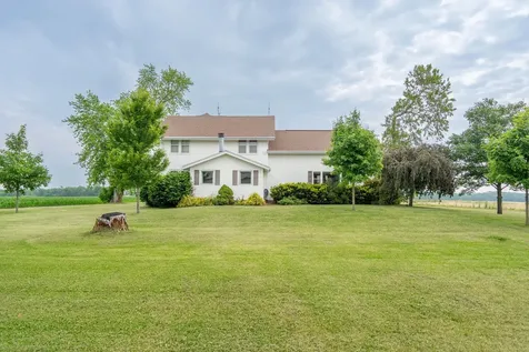 9996 W Avenue Columbus Junction IA 52738
