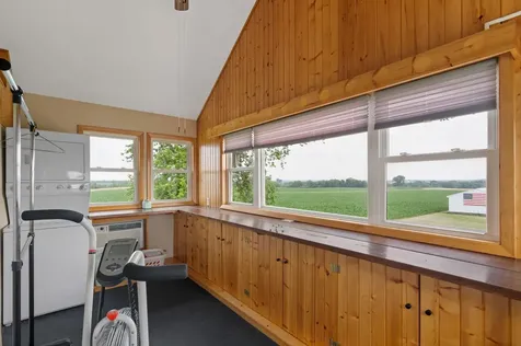 9996 W Avenue Columbus Junction IA 52738