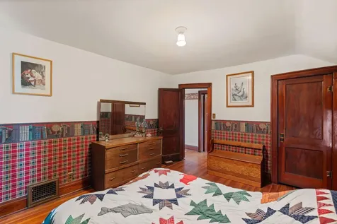 9996 W Avenue Columbus Junction IA 52738