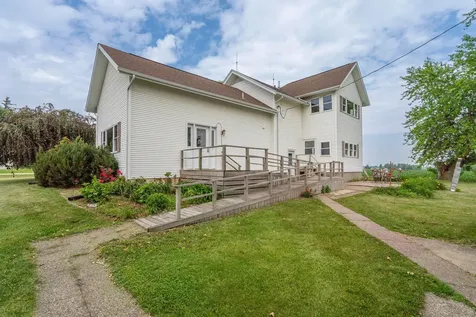 9996 W Avenue Columbus Junction IA 52738