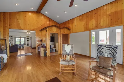 9996 W Avenue Columbus Junction IA 52738