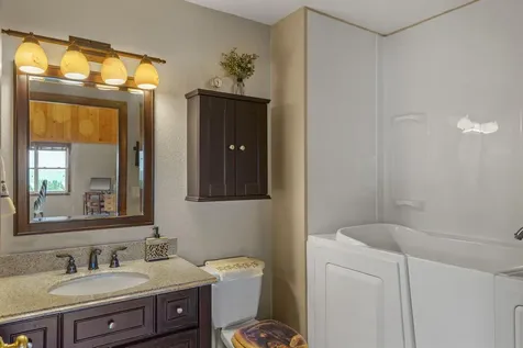 9996 W Avenue Columbus Junction IA 52738
