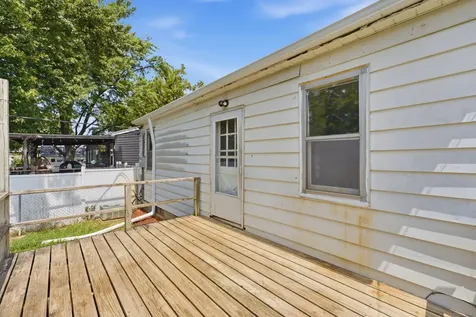 1404 Grand Muscatine IA 52761