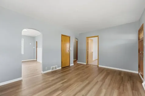 1404 Grand Muscatine IA 52761