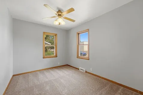 1404 Grand Muscatine IA 52761