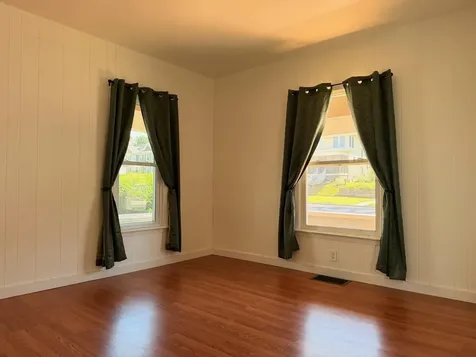 1021 Iowa Avenue Muscatine IA 52761