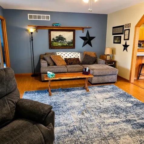 2808 Chestnut Columbus City IA 52737