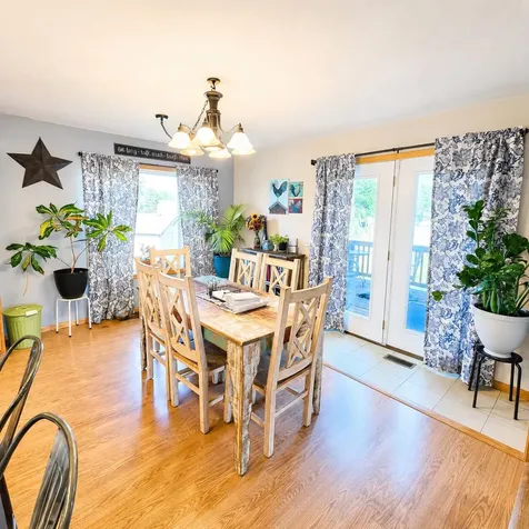 2808 Chestnut Columbus City IA 52737