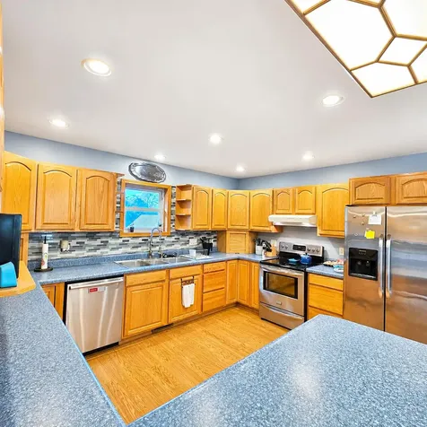 2808 Chestnut Columbus City IA 52737
