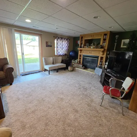 2808 Chestnut Columbus City IA 52737